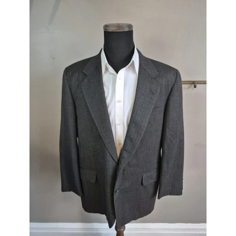 Hickey Freeman Mens Wool Sports Coat 43R Gray Plaid Vintage USA 2 Button Blazer